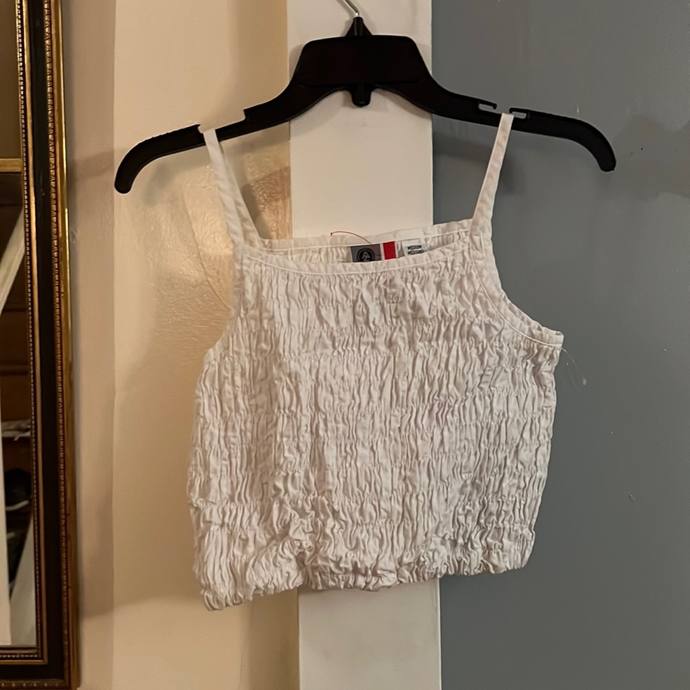 White cropped tank top